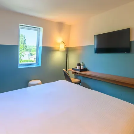 Kyriad Prestige Compiegne Jaux Exterior photo