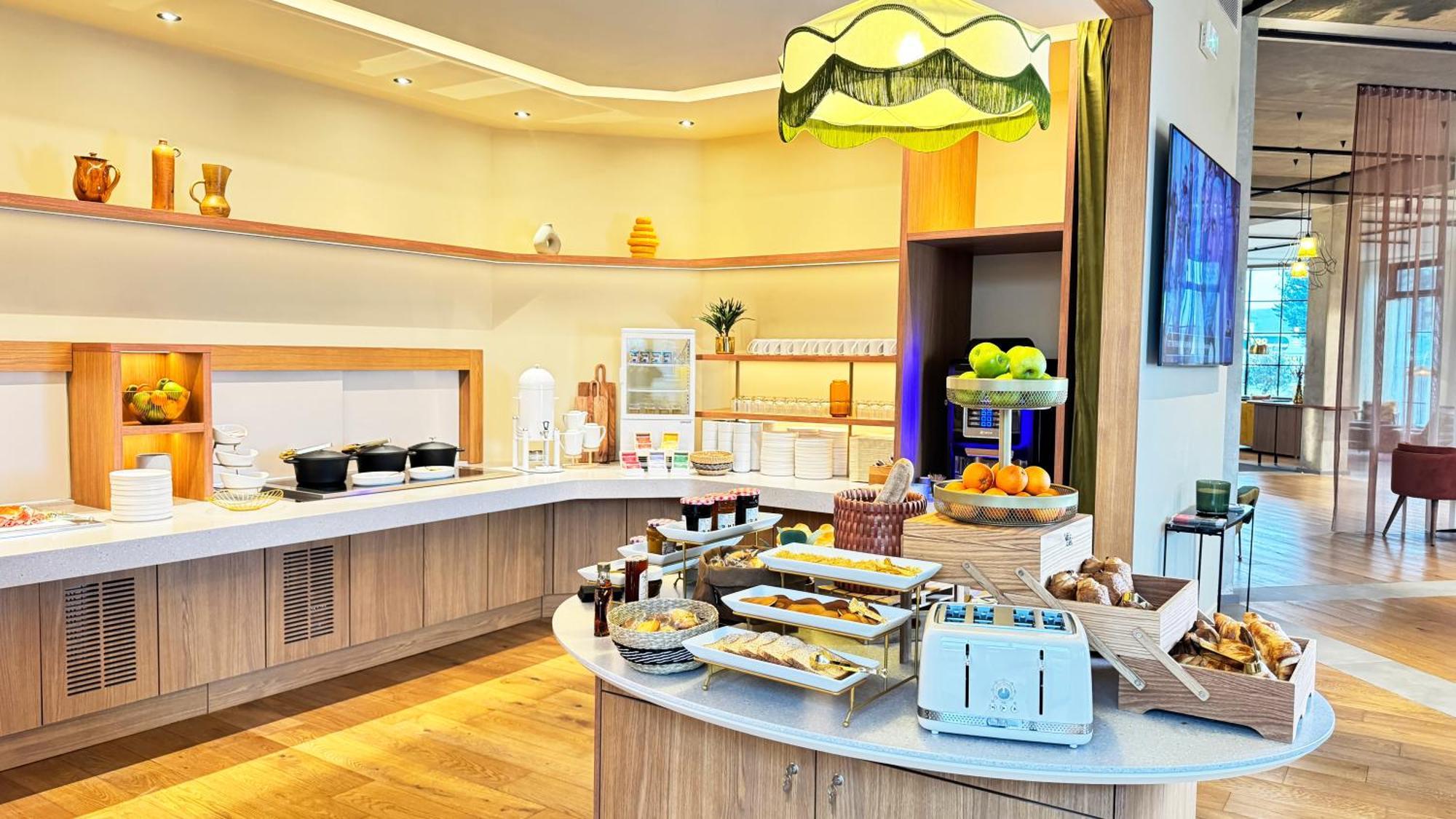 Kyriad Prestige Compiegne Hotel