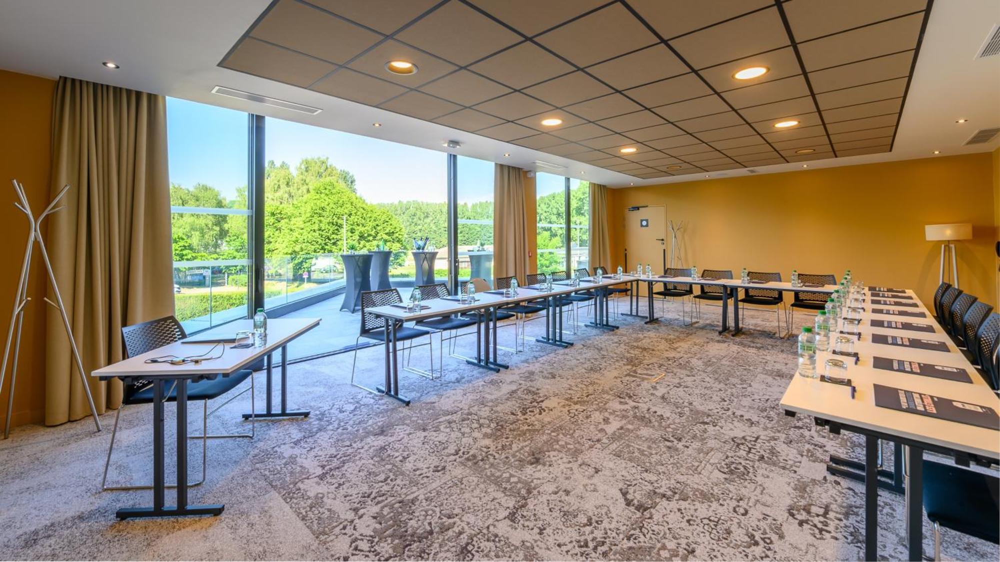 Kyriad Prestige Compiegne Hotel