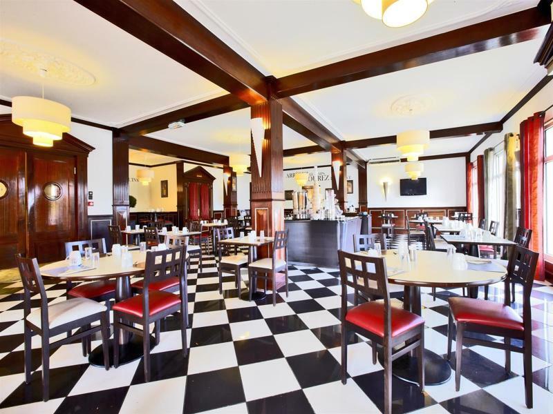 Hotel Kyriad Prestige Compiegne 4*